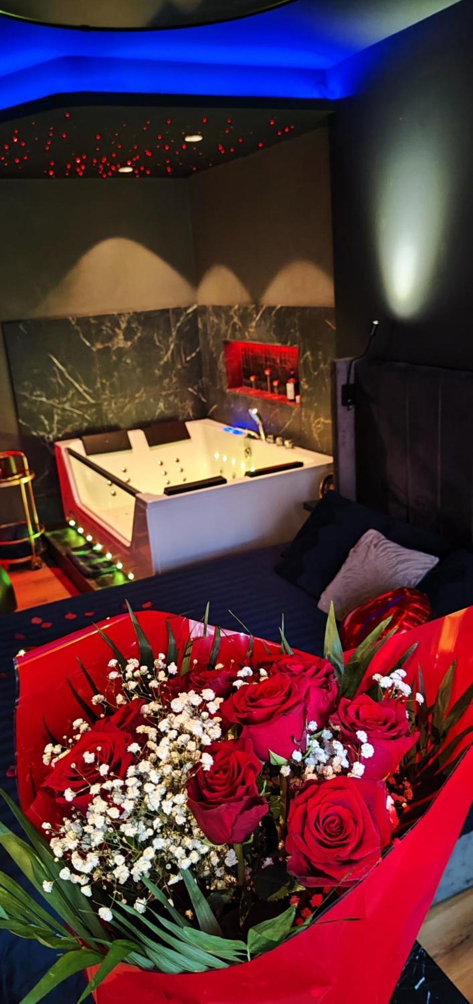 Loft, Studio And Love Rooms Bourg-Saint-Christophe Esterno foto