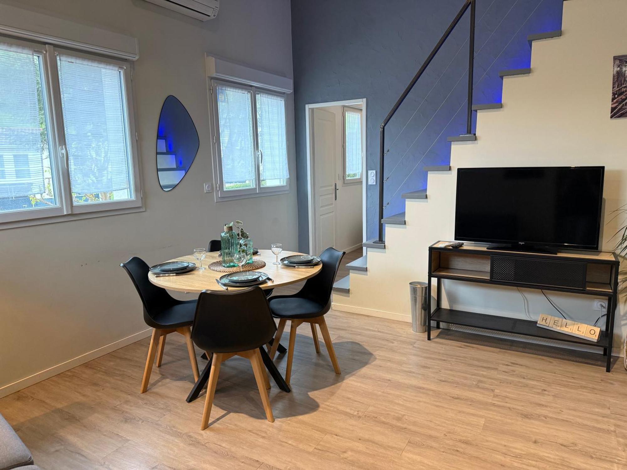 Loft, Studio And Love Rooms Bourg-Saint-Christophe Esterno foto