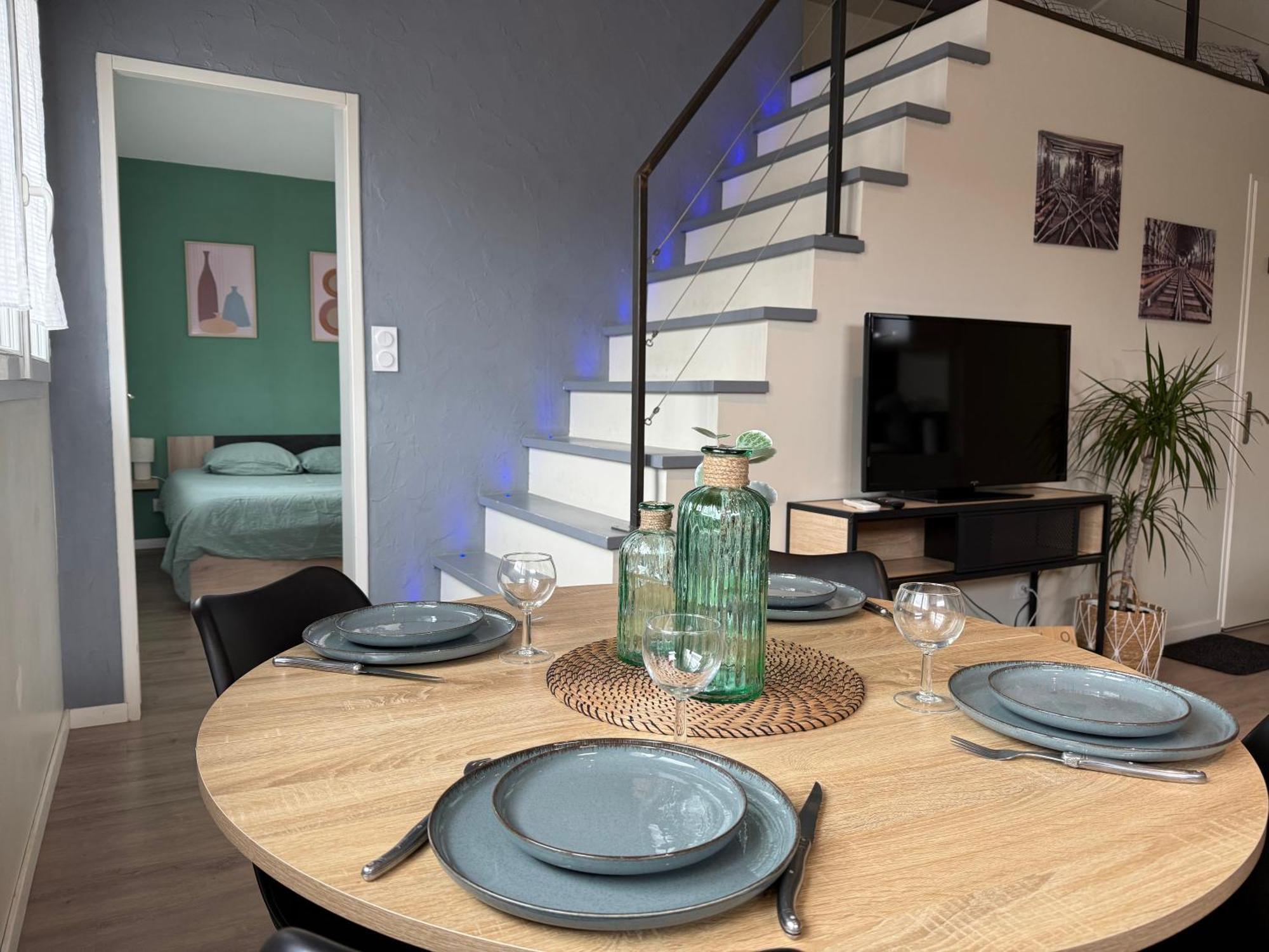 Loft, Studio And Love Rooms Bourg-Saint-Christophe Esterno foto